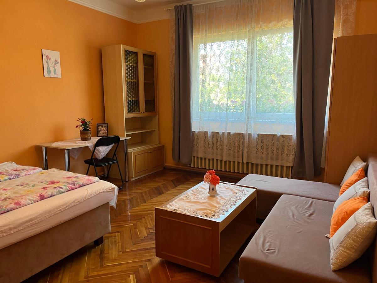 Appartamento Rose Garden Siófok Esterno foto